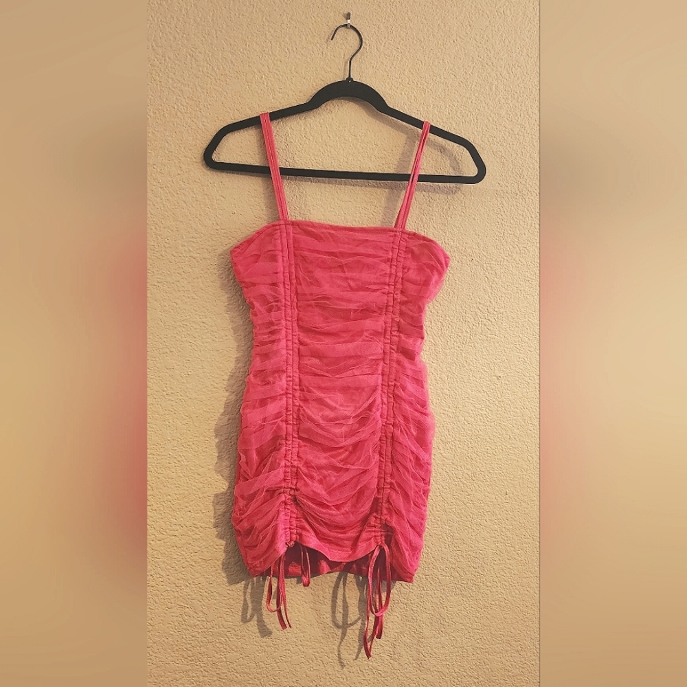 Fashion Nova hot pink bodycon